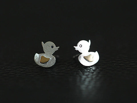 925 Sterling Silver Wire drawing   duck earrings