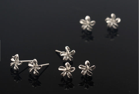 925 Sterling Silver five flap tiny flower earrings, fresh tiny flower earrings,A perfect gift