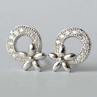 925 Sterling Silver Flower Circle Hoop Shining Silver Stud Earrings