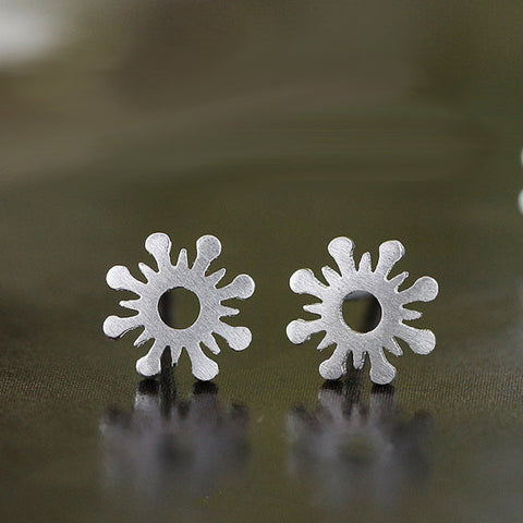 925 Sterling Silver Little Flower Snowflake Cute Silver Stud Earrings