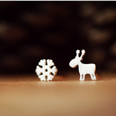 925 Sterling Silver SnowFlake & Milu deer Winter Christmas Silver Tiny Stud Earrings